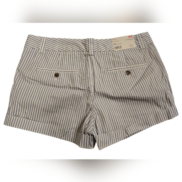 NWT Uniqlo Womens Summer Blue White Striped Shorts Size 8 - Picture 2 of 6